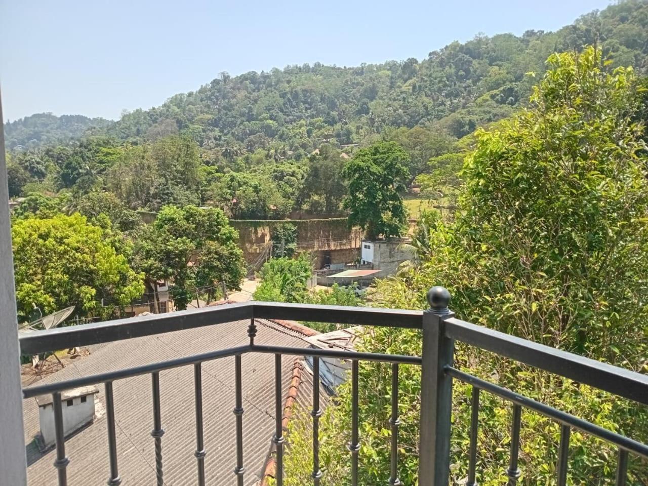 Sun Set Forest Villa Kandy Ngoại thất bức ảnh